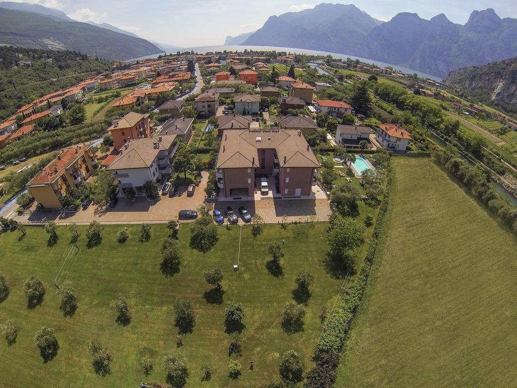 Park Hotel Eden Torbole Sul Garda Eksteriør billede
