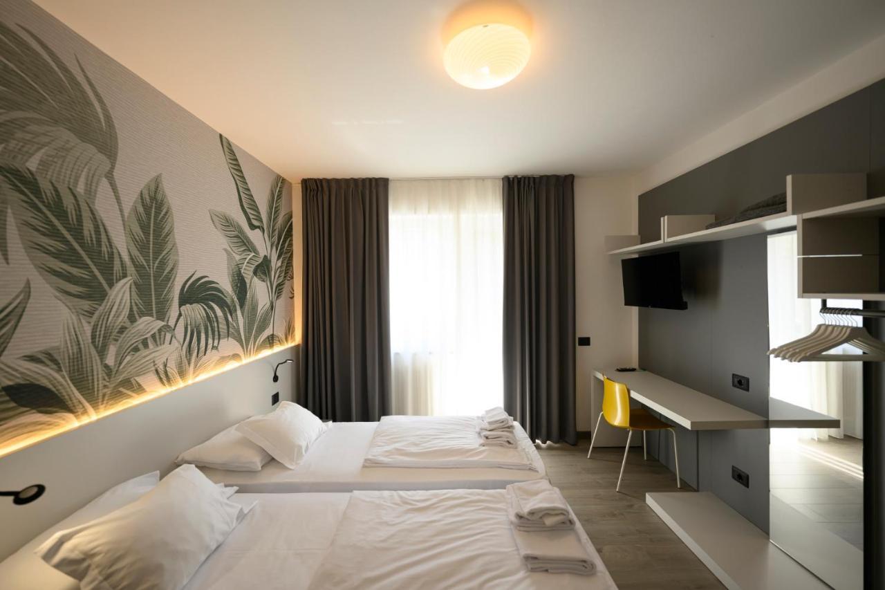 Park Hotel Eden Torbole Sul Garda Eksteriør billede