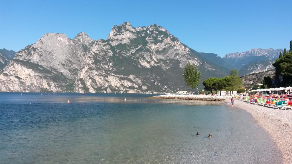 Park Hotel Eden Torbole Sul Garda Eksteriør billede