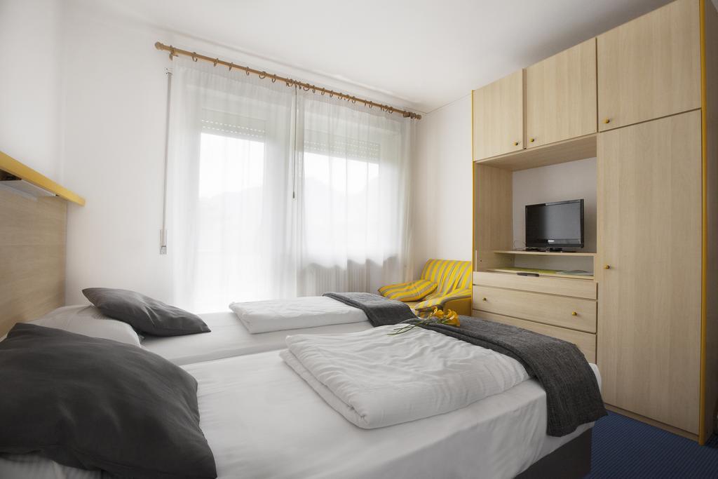 Park Hotel Eden Torbole Sul Garda Eksteriør billede