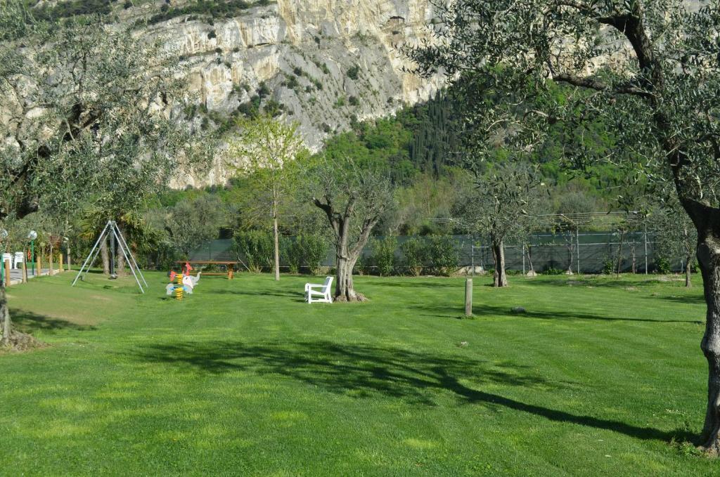 Park Hotel Eden Torbole Sul Garda Eksteriør billede