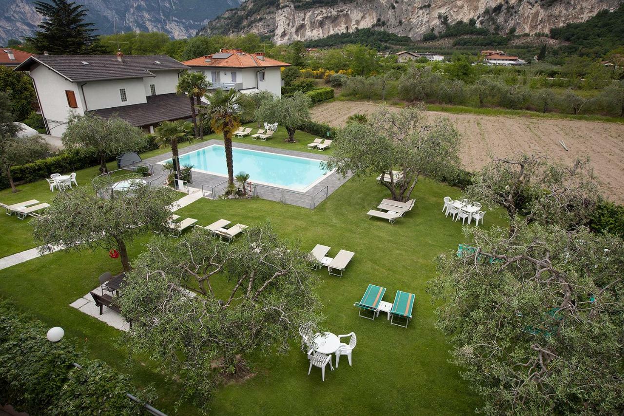 Park Hotel Eden Torbole Sul Garda Eksteriør billede